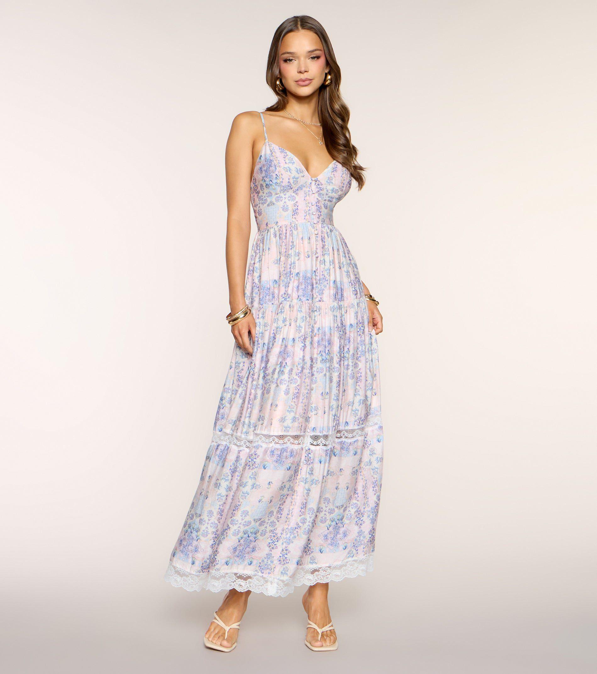 05102-000592_1_LIGHT-BLUE_DaydreamDetourPaisleyMaxiDress_e99213e7-f7d2-4989-a3bc-61db14bb58cf