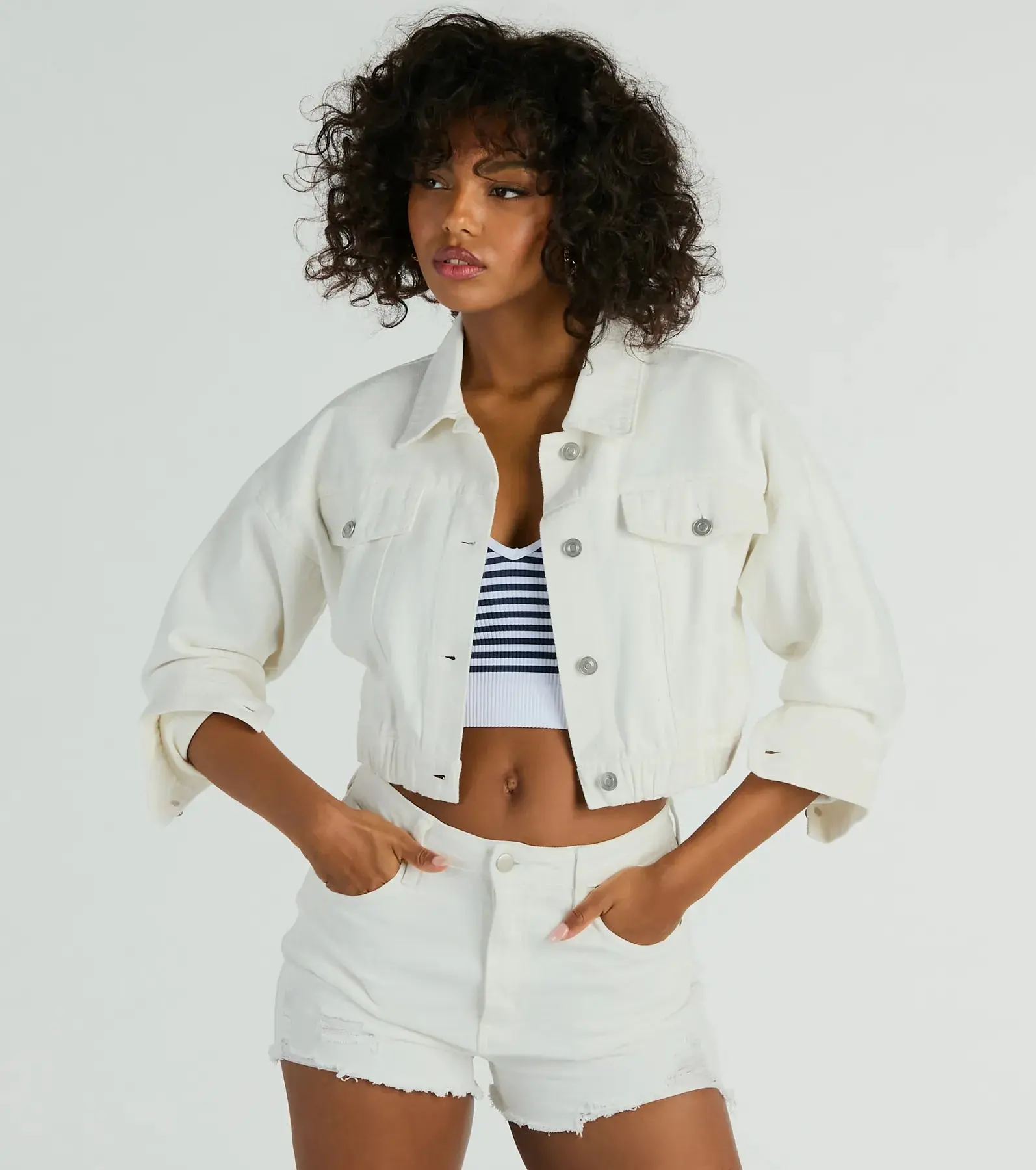 06203-0534_1_WHITE_OnMyWayTruckerCropDenimJacket_8f5d1da9-a4d5-47cf-b7dc-f85e3021500a