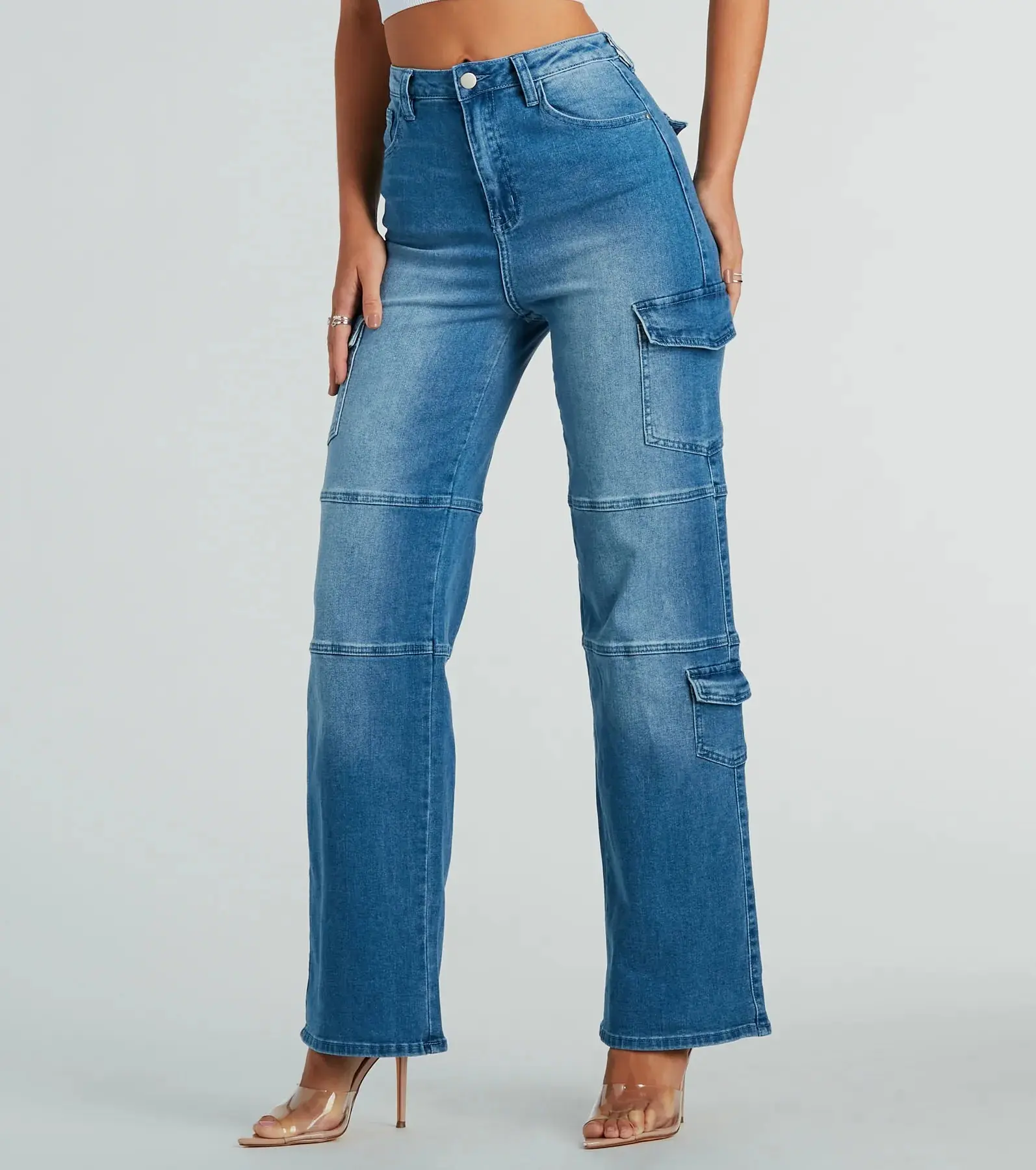 06602-0472_1_MEDIUM_20DENIM_CoolCapturedHighRiseCargoDenimJeans