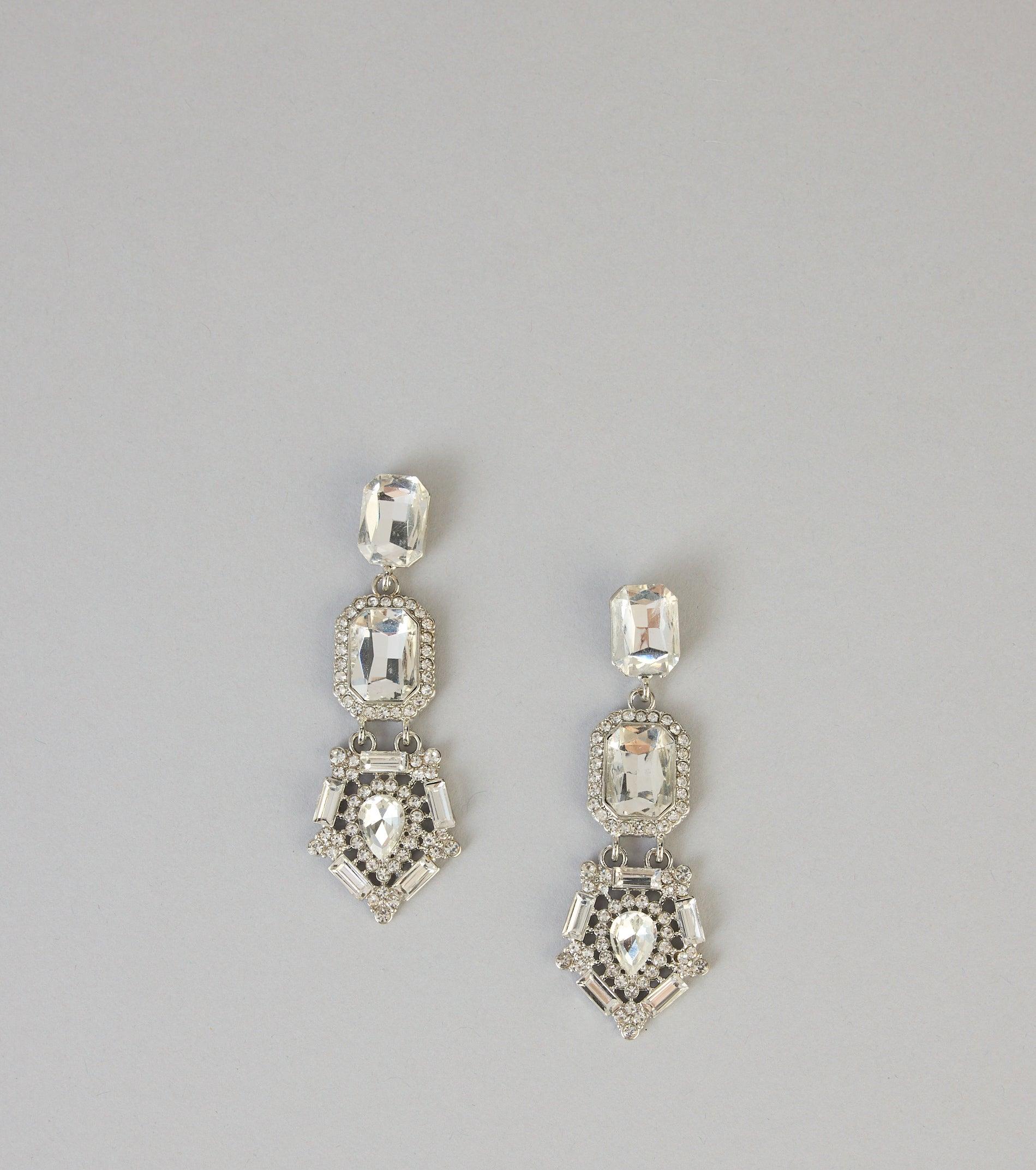 07001-000307_1_SILVER_AllEyesOnYouChandelierEarrings