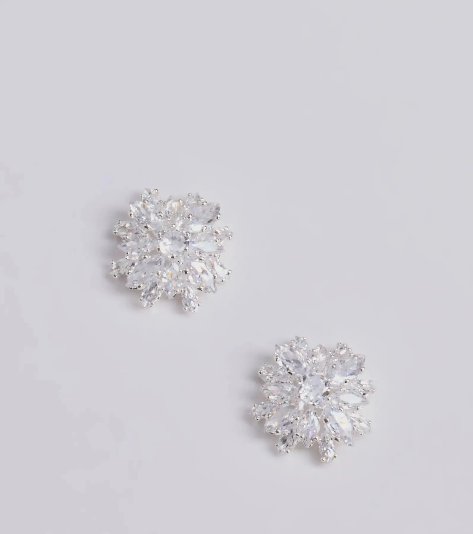 07001-2146_1_SILVER_LuxeGlimmerRhinestoneClusterStudEarrings