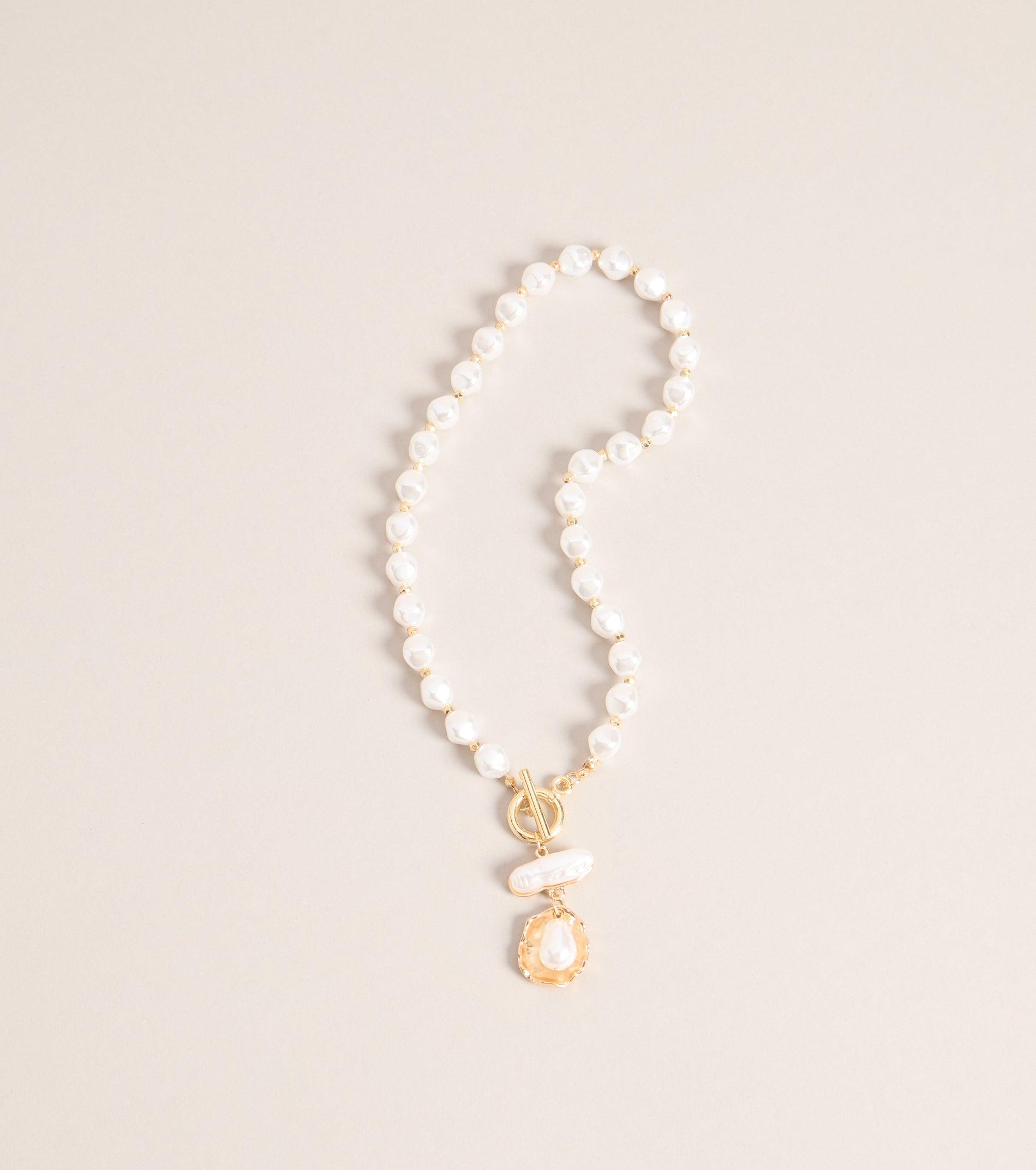 07002-000466_1_PEARL_LayeredLuxePearlToggleNecklace_77cd1d61-bbc7-4de7-8b9d-f45193c6a133