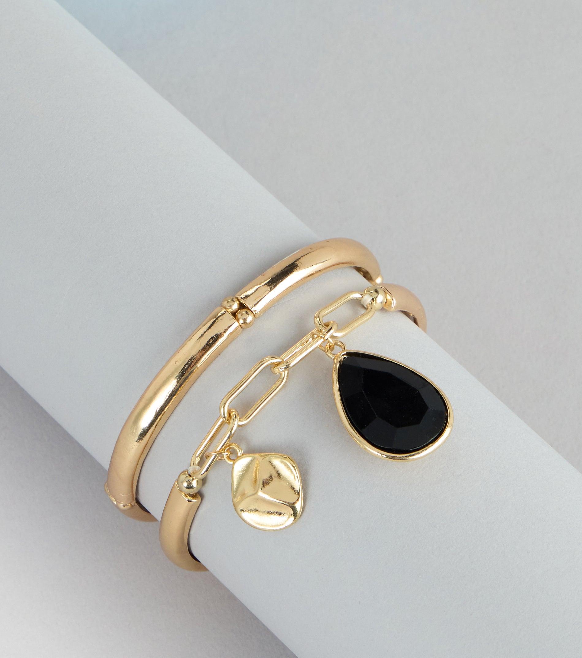 07003-000202_1_GOLD_CSTRETCHPENDANTBRACELETS07003000202072_5d07f761-9848-46ab-a5d4-06be766007cc