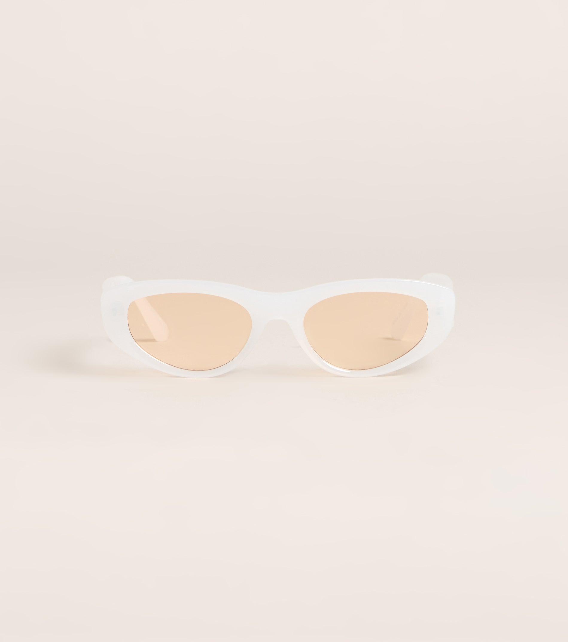 07008-000240_1_CLEAR_SeenAtSunsetCatEyeSunglasses