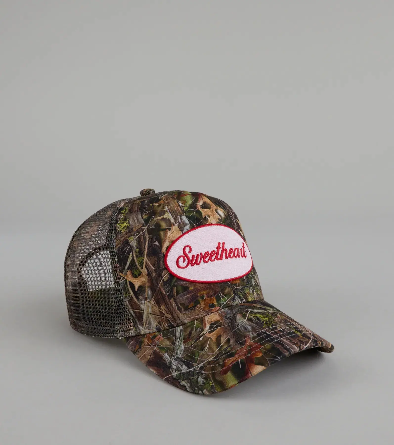 07302-000020_1_GREEN_SWEETHEARTPATCHCAMOTRUCKER07302000020030_724577c7-f5f9-4a48-92c6-3482f422d7cf