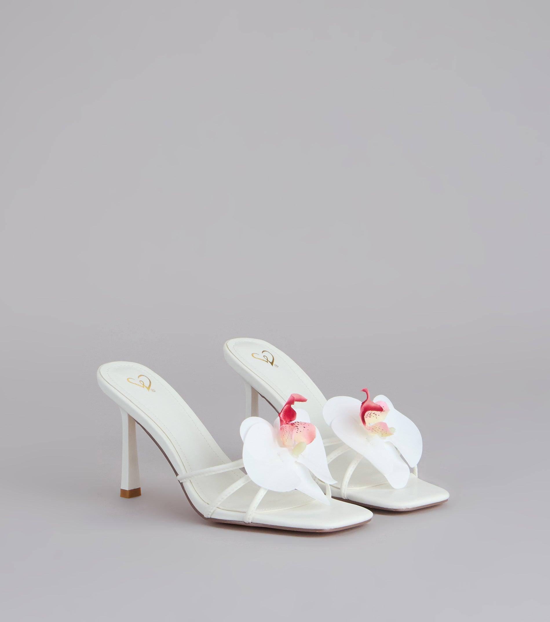 07401-000633_1_WHITE_TROPICALFLOWERHEEL07401000633010_744b59b4-62d5-46e1-83a1-2cbd3e94ec89